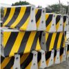 水泥公路防撞隔離墩混凝土擋石圍欄防撞隔離墻交通隔離柵欄廠家