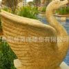 供應(yīng)現(xiàn)貨黃金麻噴水天鵝 水景小品 園林景觀雕塑 玻璃鋼雕塑