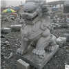 眾正石雕雕刻石獅來(lái)樣定制供應(yīng)各種尺寸中國(guó)風(fēng)古典門(mén)前擺件廠直銷(xiāo)